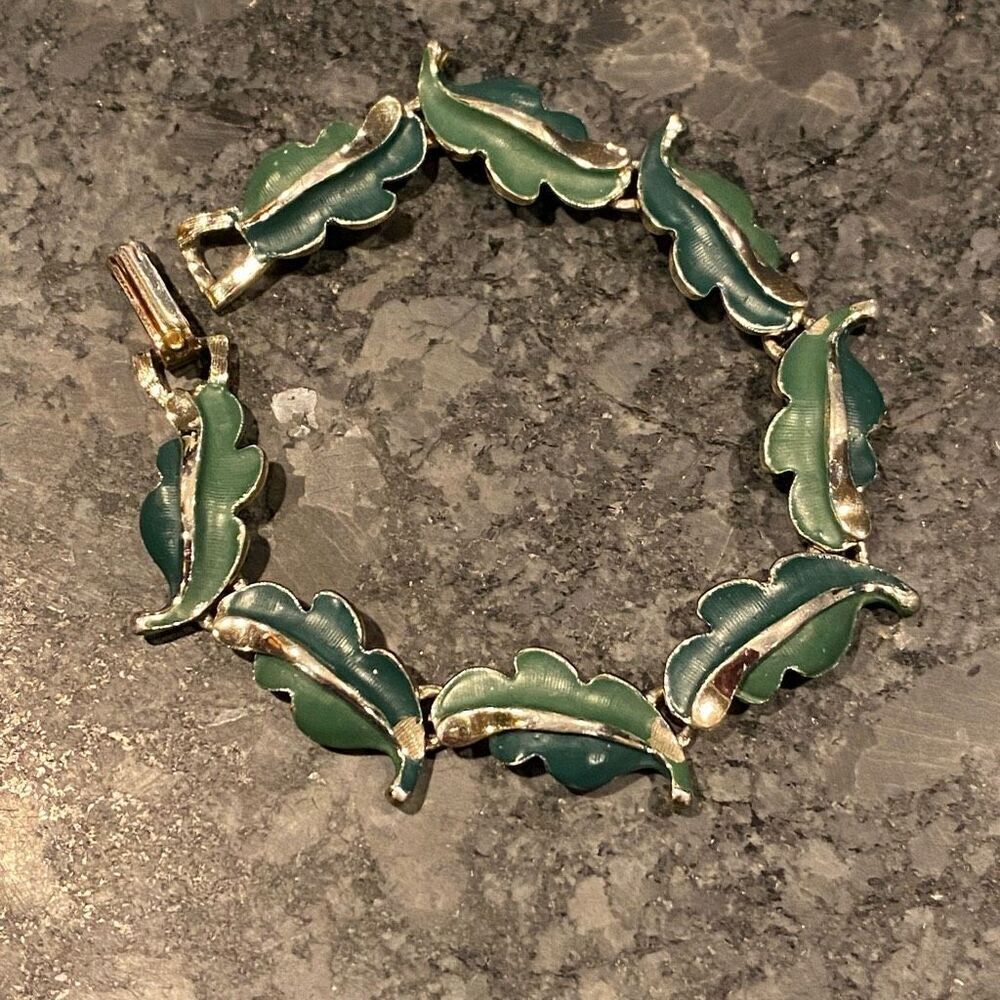Vintage Karu Arke Signed Leaf Link Bracelet 7”